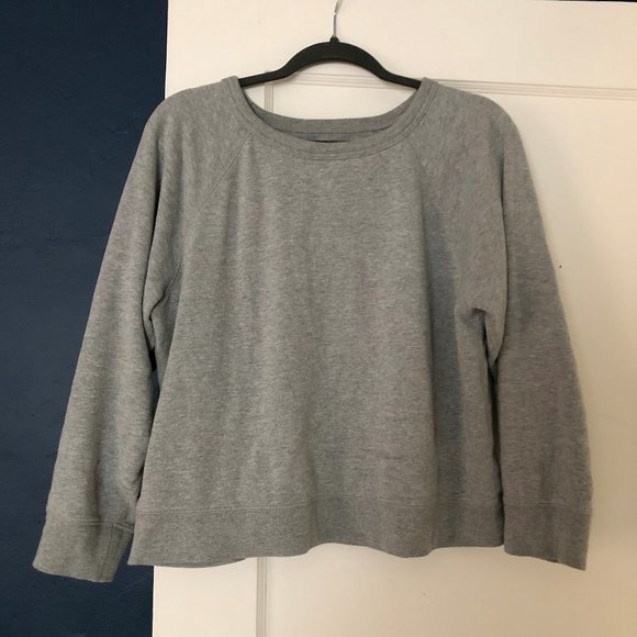 everlane sweatshirt